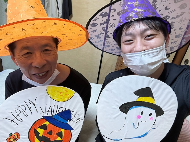 院長の中西秀章と患者さんと2ショット
