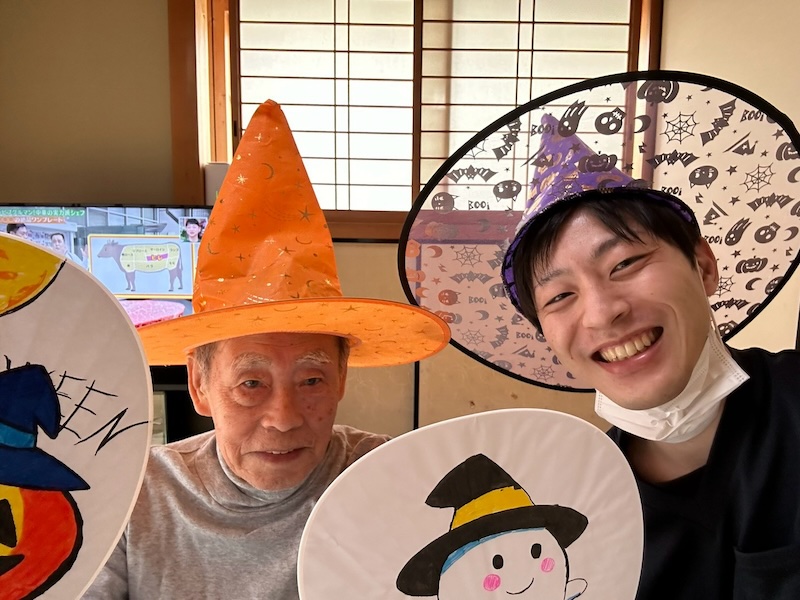 院長中西秀章と患者さんの2ショット